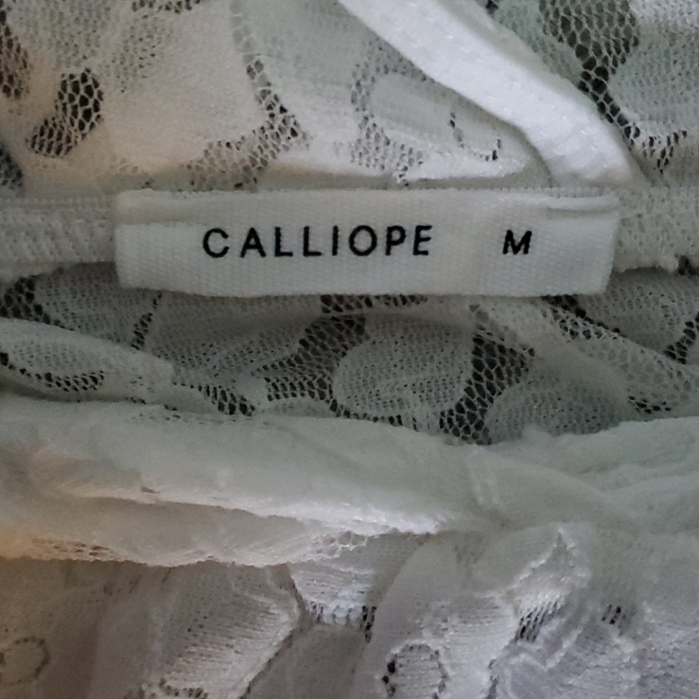CALLIOPE WOMENS LACED V-NECK CROP TOP - Picture 3 of 5